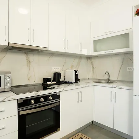 Stayblvd Apartment-free Parking Tirana