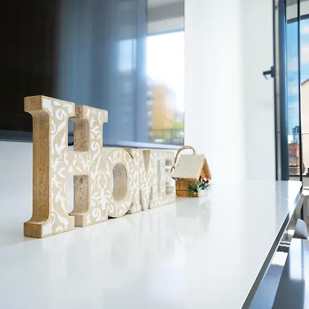 Stayblvd Apartment-free Parking & Balcony Near Center *