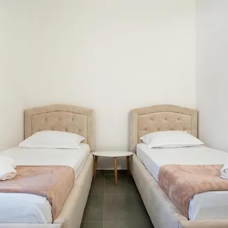 Stayblvd Apartment-free Parking דירה *