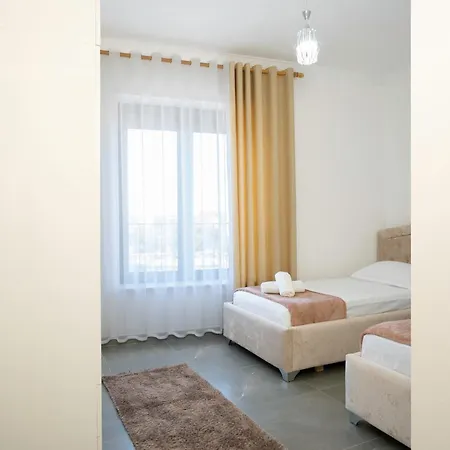 Stayblvd Apartment-free Parking Тирана