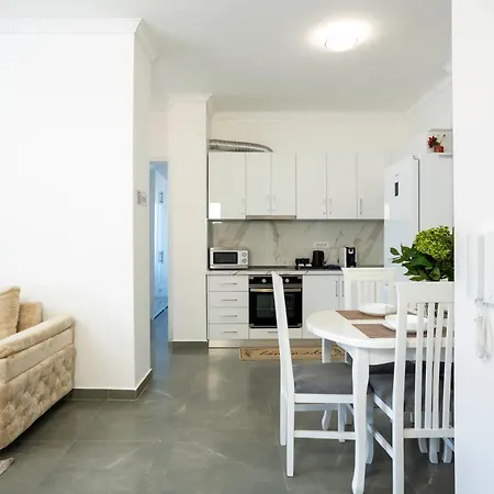 아파트 Stayblvd Apartment-free Parking
