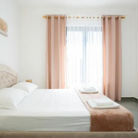 Stayblvd Apartment-free Parking Тирана