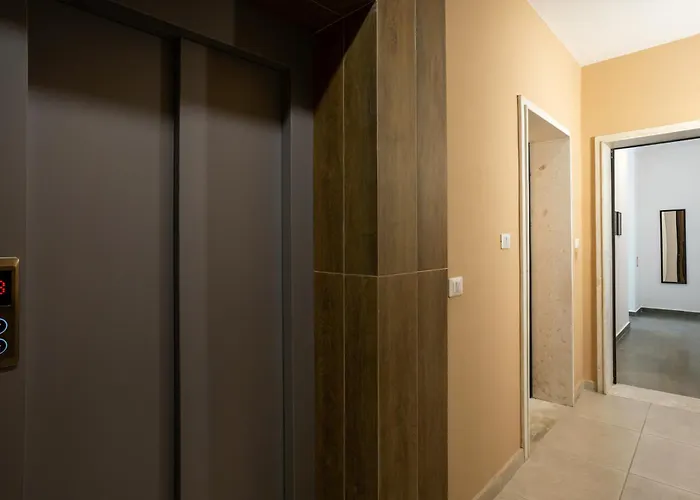 Stayblvd Apartment-free Parking & Balcony Near Center * Τίρανα