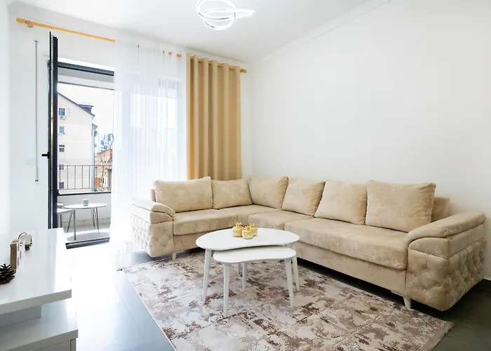 Stayblvd Apartment-free Parking & Balcony Near Center Διαμέρισμα *