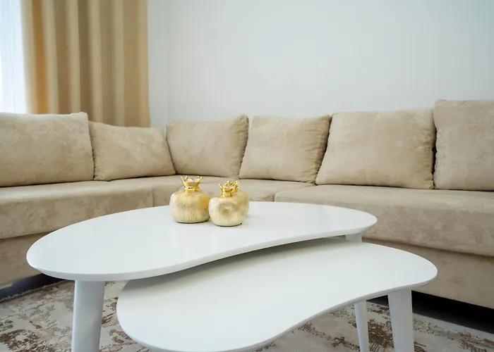 Stayblvd Apartment-free Parking & Balcony Near Center