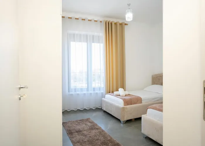 Stayblvd Apartment-free Parking & Balcony Near Center Τίρανα