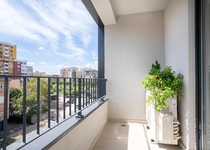 Stayblvd Apartment-free Parking & Balcony Near Center * Τίρανα
