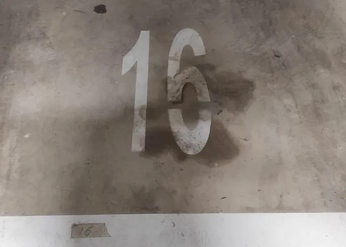 Stayblvd Apartment-free Parking & Balcony Near Center Τίρανα